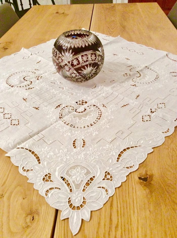 Handmade cutwork white square tablecloth - Image 9