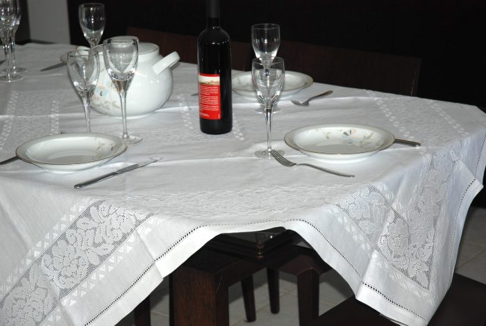 Handmade cutwork white tablecloth - Image 10