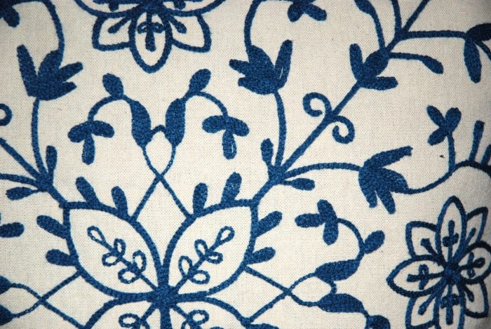Decorative cushion embroidered with traditional greek design - Image 5