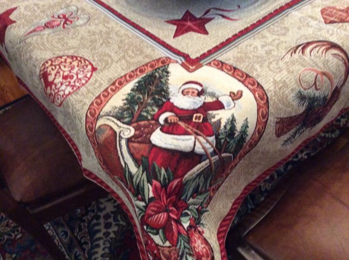 Christmas home decoration with Santa design - Image 9