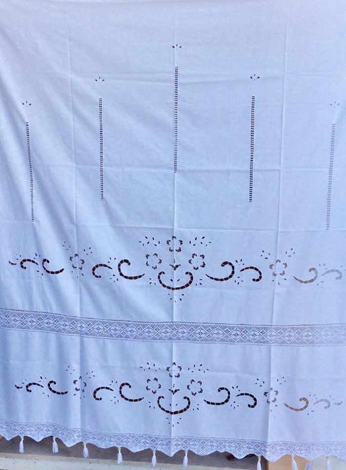 Cutwork handmade curtain with croche